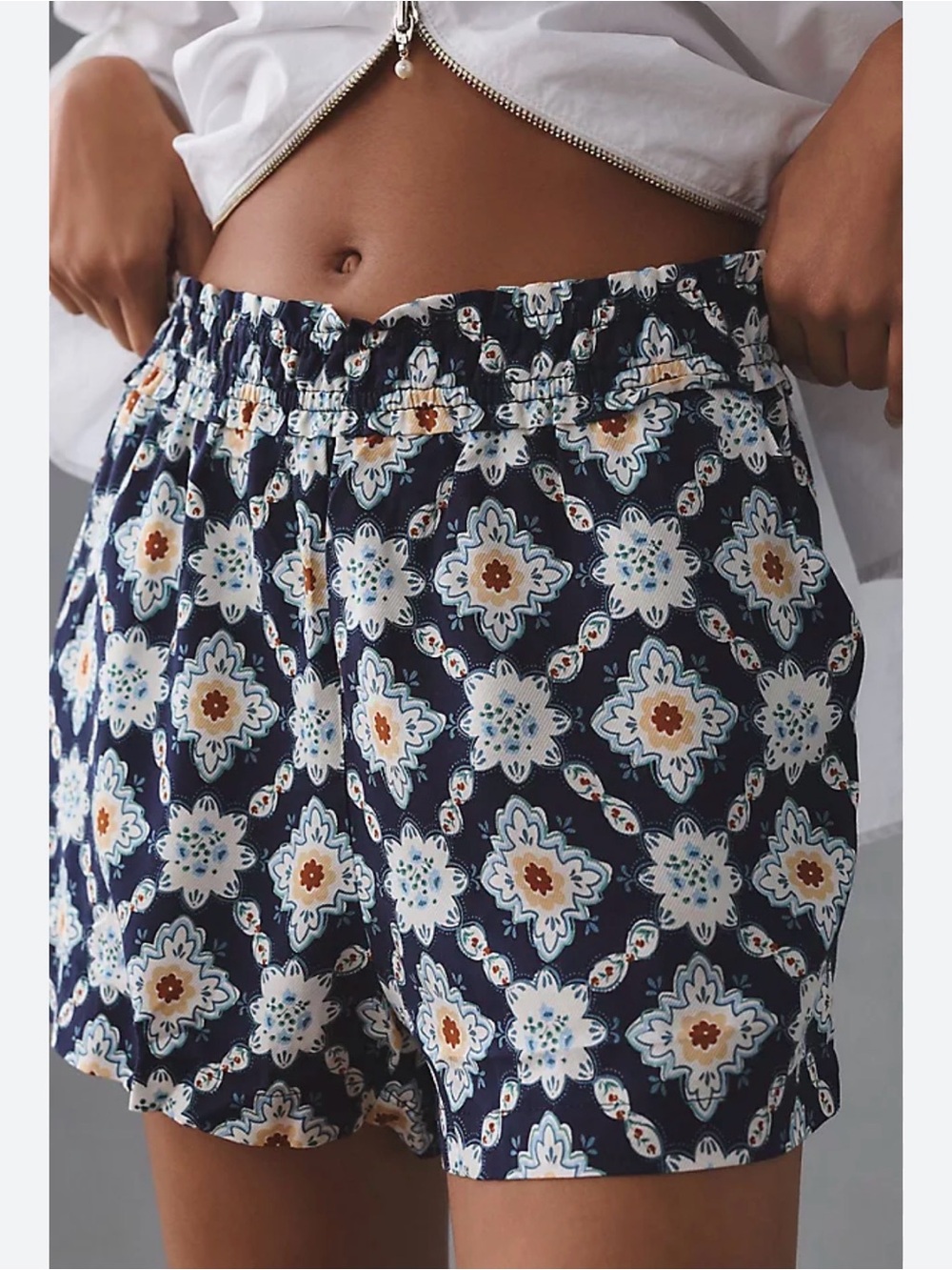 By Anthropologie womens easy traveler shorts size medium